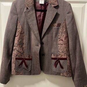 Elegant Women's Blazer‎ with Paisley Accents Size 12